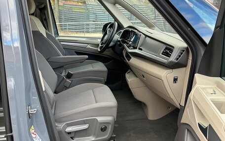 Volkswagen Multivan, 2022 год, 7 100 000 рублей, 11 фотография