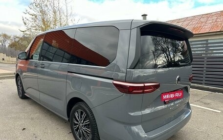 Volkswagen Multivan, 2022 год, 7 100 000 рублей, 6 фотография