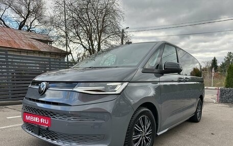 Volkswagen Multivan, 2022 год, 7 100 000 рублей, 4 фотография