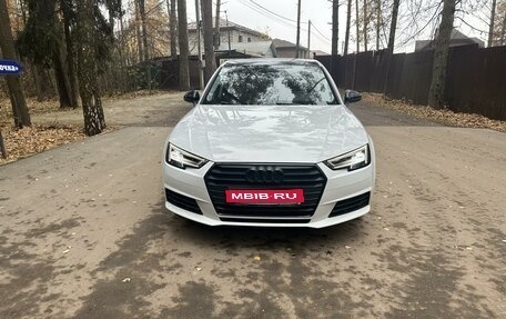 Audi A4, 2019 год, 2 650 000 рублей, 1 фотография