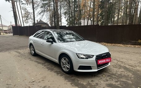 Audi A4, 2019 год, 2 650 000 рублей, 9 фотография