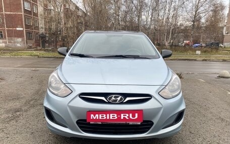 Hyundai Solaris II рестайлинг, 2011 год, 850 000 рублей, 6 фотография