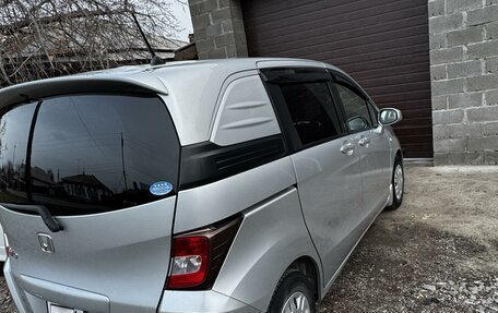 Honda Freed I, 2014 год, 1 300 000 рублей, 8 фотография