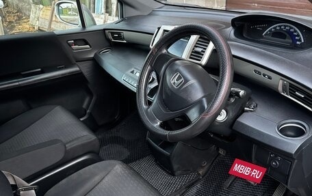 Honda Freed I, 2014 год, 1 300 000 рублей, 14 фотография