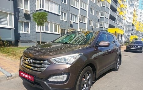 Hyundai Santa Fe III рестайлинг, 2013 год, 2 150 000 рублей, 1 фотография