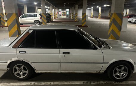 Nissan Laurel VIII, 1989 год, 120 000 рублей, 5 фотография