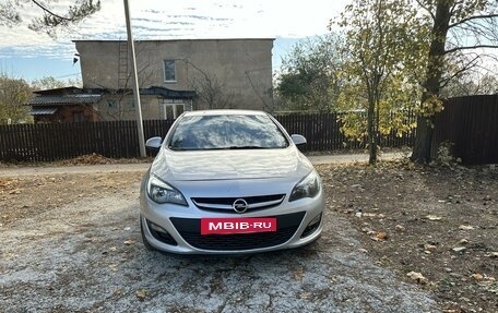 Opel Astra J, 2013 год, 790 000 рублей, 3 фотография