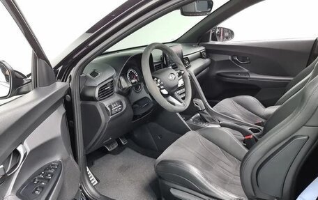 Hyundai Veloster II, 2021 год, 2 850 000 рублей, 11 фотография