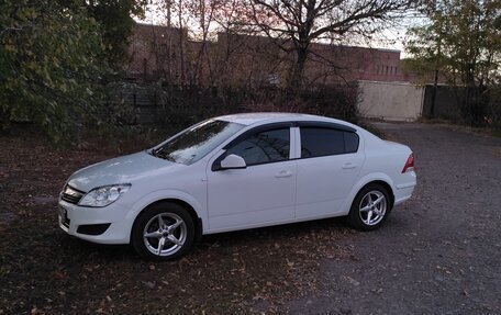 Opel Astra H, 2011 год, 1 050 000 рублей, 2 фотография