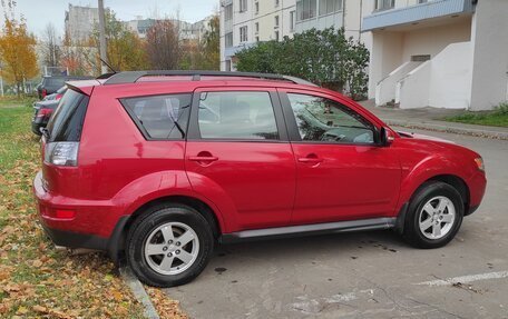 Mitsubishi Outlander III рестайлинг 3, 2011 год, 1 040 000 рублей, 7 фотография