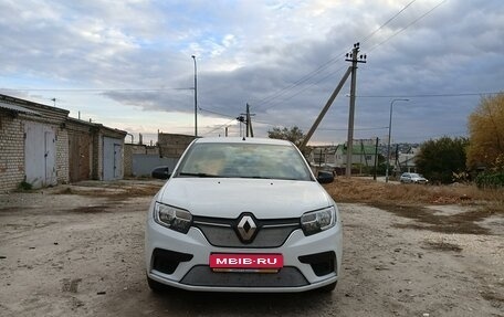 Renault Logan II, 2019 год, 1 085 000 рублей, 1 фотография