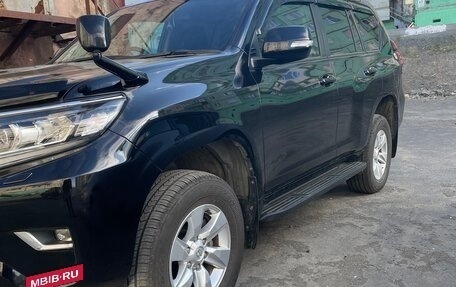 Toyota Land Cruiser Prado 150 рестайлинг 2, 2020 год, 4 900 000 рублей, 2 фотография