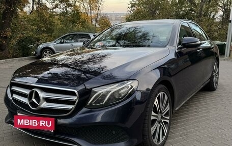 Mercedes-Benz E-Класс, 2016 год, 2 850 000 рублей, 2 фотография