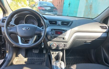 KIA Rio III рестайлинг, 2013 год, 1 000 000 рублей, 16 фотография