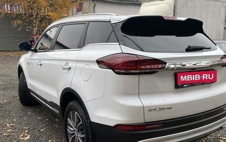 Geely Atlas, 2024 год, 3 000 000 рублей, 4 фотография