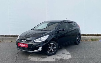 Hyundai Solaris II рестайлинг, 2013 год, 880 000 рублей, 1 фотография