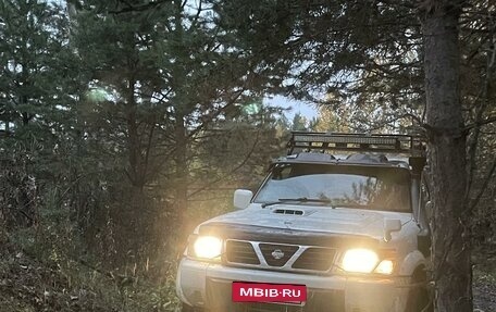 Nissan Safari IV, 2000 год, 1 299 000 рублей, 16 фотография