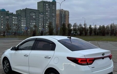 KIA Rio IV, 2018 год, 1 395 000 рублей, 15 фотография