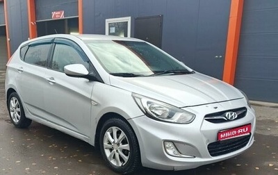 Hyundai Solaris II рестайлинг, 2011 год, 750 000 рублей, 1 фотография