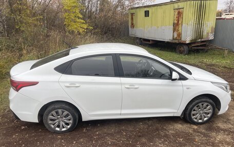 Hyundai Solaris II рестайлинг, 2019 год, 870 000 рублей, 5 фотография