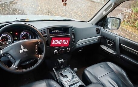 Mitsubishi Pajero IV, 2011 год, 2 150 000 рублей, 10 фотография