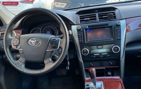 Toyota Camry, 2014 год, 1 800 000 рублей, 4 фотография