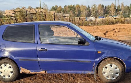 Volkswagen Polo III рестайлинг, 1998 год, 150 000 рублей, 4 фотография