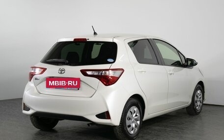 Toyota Vitz, 2019 год, 1 198 000 рублей, 3 фотография