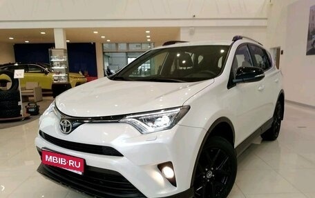 Toyota RAV4, 2019 год, 3 299 000 рублей, 1 фотография