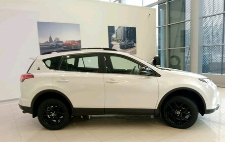 Toyota RAV4, 2019 год, 3 299 000 рублей, 4 фотография