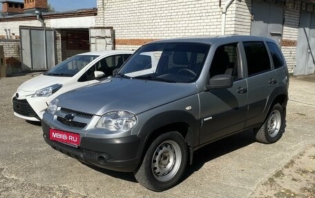 Chevrolet Niva I рестайлинг, 2014 год, 600 000 рублей, 2 фотография