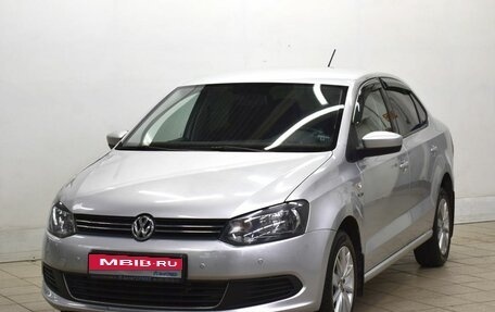 Volkswagen Polo VI (EU Market), 2013 год, 700 000 рублей, 1 фотография