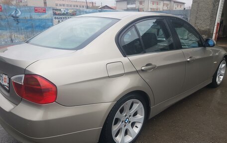 BMW 3 серия, 2007 год, 600 000 рублей, 10 фотография