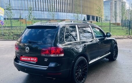 Volkswagen Touareg III, 2006 год, 1 299 999 рублей, 6 фотография