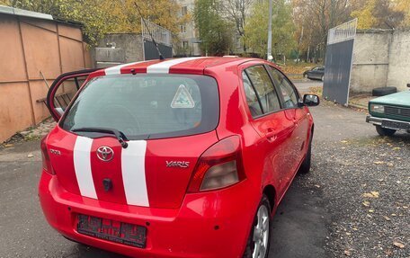 Toyota Yaris III рестайлинг, 2008 год, 680 000 рублей, 10 фотография