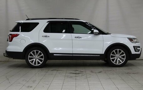 Ford Explorer VI, 2016 год, 2 600 000 рублей, 4 фотография