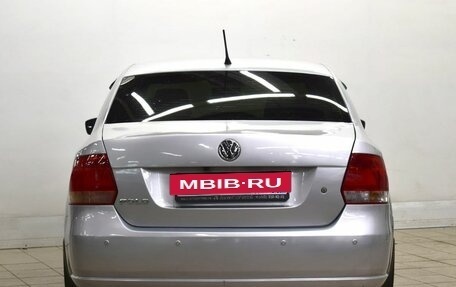 Volkswagen Polo VI (EU Market), 2013 год, 700 000 рублей, 3 фотография