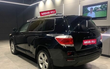 Toyota Highlander III, 2011 год, 2 100 000 рублей, 7 фотография