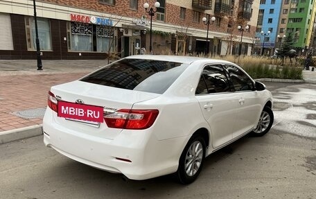 Toyota Camry, 2013 год, 1 850 000 рублей, 2 фотография