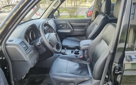 Mitsubishi Pajero IV, 2013 год, 2 720 000 рублей, 6 фотография