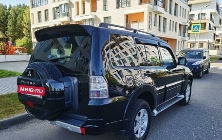 Mitsubishi Pajero IV, 2013 год, 2 720 000 рублей, 2 фотография