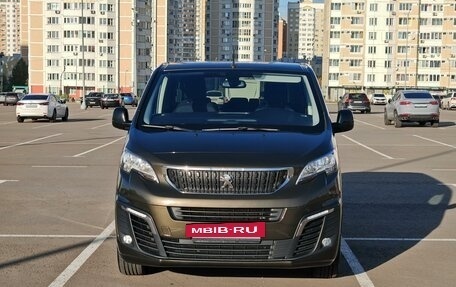 Peugeot Traveller I, 2018 год, 2 650 000 рублей, 2 фотография