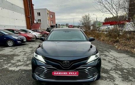 Toyota Camry, 2019 год, 3 070 000 рублей, 5 фотография