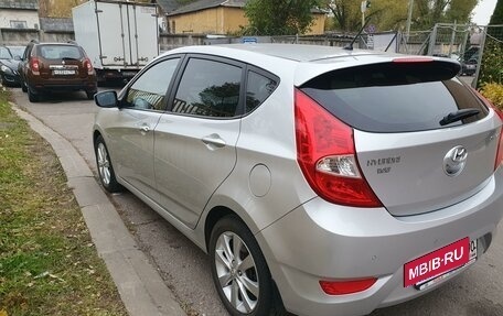 Hyundai Solaris II рестайлинг, 2012 год, 1 390 000 рублей, 9 фотография