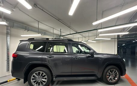 Toyota Land Cruiser, 2024 год, 17 190 000 рублей, 2 фотография