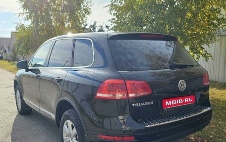 Volkswagen Touareg III, 2013 год, 2 300 000 рублей, 1 фотография