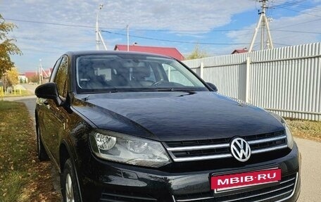 Volkswagen Touareg III, 2013 год, 2 300 000 рублей, 2 фотография