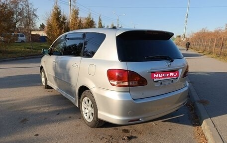 Toyota Ipsum II, 2001 год, 830 000 рублей, 4 фотография