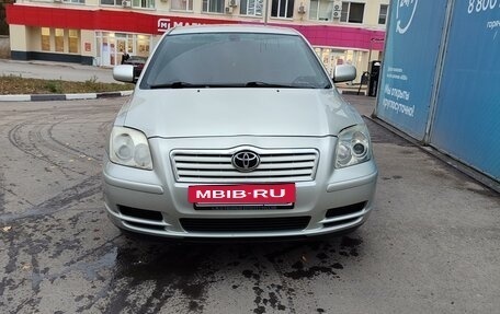 Toyota Avensis III рестайлинг, 2004 год, 950 000 рублей, 6 фотография