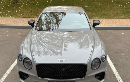 Bentley Continental GT III, 2022 год, 31 500 000 рублей, 13 фотография